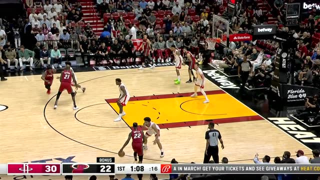 【2022年03月08日 火箭vs熱火集錦】巴特勒霸氣搶板1v2上籃 溜底線上反籃教育后輩