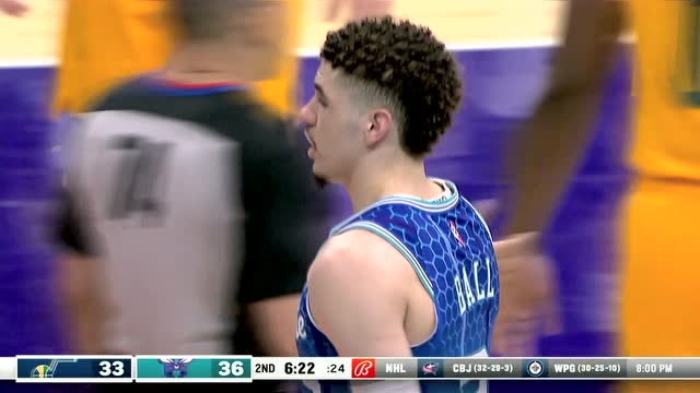 【2022年03月26日 爵士vs黃蜂集錦】扛著大旗往里沖 鮑爾帶球突破空中換手打成2+1