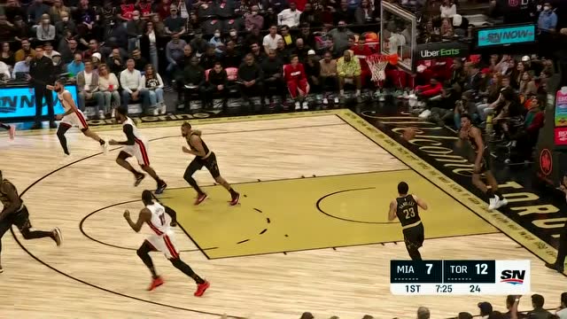 【2022年04月04日 热火vs猛龙集锦】小钢炮体格就是硬 洛瑞强起强上顶开防守抛投打进