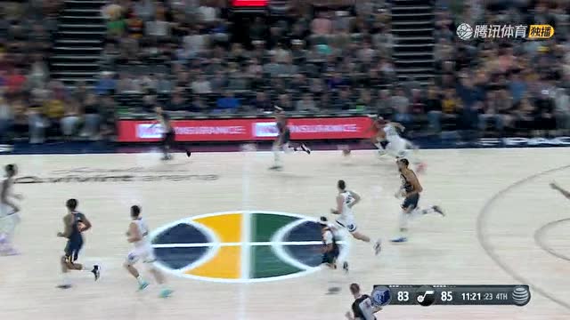 【2022年04月06日 灰熊vs爵士集錦】今日最佳進(jìn)球 豪斯三分快速出手無視犯規(guī)一箭穿心