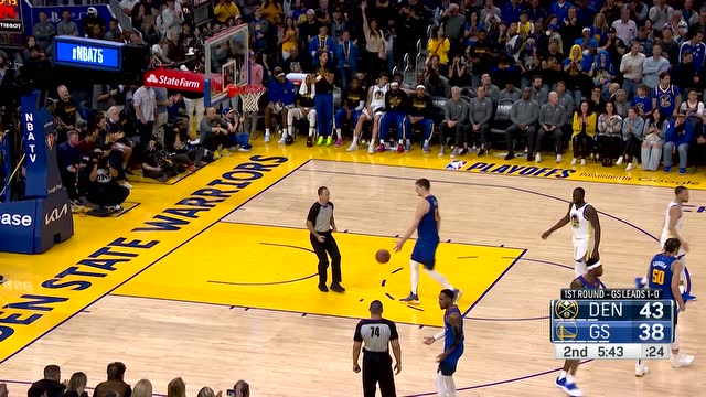 【2022年04月19日 掘金vs勇士集錦】庫里罰球期間 主場球迷高呼MVP
