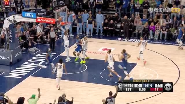 【2022年04月22日 灰熊vs森林狼集錦】就是搞你心態(tài)！貝弗利造成莫蘭特犯規(guī)再次做出嘲諷手勢