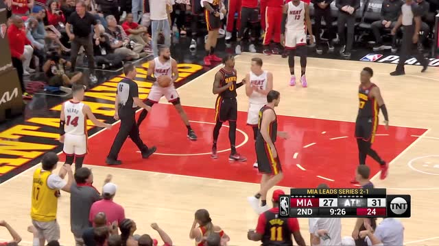 【2022年04月25日 熱火vs老鷹集錦】猛虎下山勢不可擋 加里納利籃下霸王舉鼎2+1打成