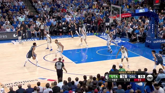 【2022年04月26日 爵士vs獨行俠集錦】自家籃筐的眷顧 丁威迪面對戈貝爾撤步三分幸運顛進(jìn)