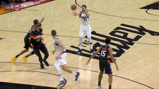 【2022年05月03日 獨行俠vs太陽集錦】還好平安無事 克勒貝爾扣籃失去重心摔倒在地
