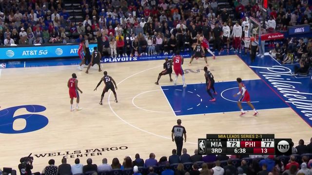 【2022年05月09日 热火vs76人集锦】巴特勒抢断前场二打一戏耍哈登 再连送羞辱大帽守卫篮下