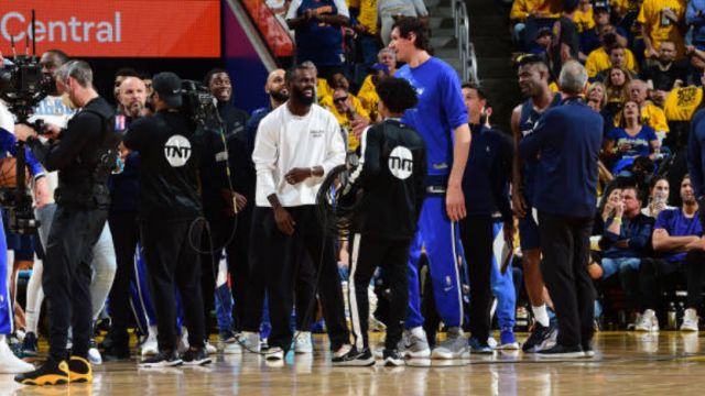 【2022年05月23日 勇士vs獨(dú)行俠集錦】NBA官方宣布 獨(dú)行俠因違反聯(lián)盟替補(bǔ)席禮儀規(guī)定罰款10萬美元