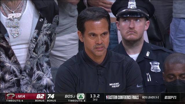 【2022年05月28日 热火vs凯尔特人集锦】王猛发表名言：NBA赛场和生活一样无死角 所以做人要正直！