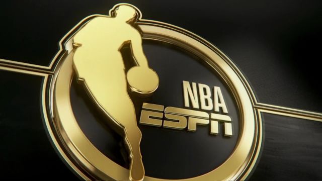【2022年06月03日 凱爾特人vs勇士集錦】該吹哨還是該頒獎？ 庫里推斯瑪特被吹進攻犯規(guī)