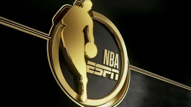 【2022年06月06日 凯尔特人vs勇士集锦】杨毅柯凡调侃张指导画面更快 张指导:我看的可是腾讯的画面