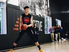 曾凡博臂展達到2米14 運動型鋒線完美契合小球時代