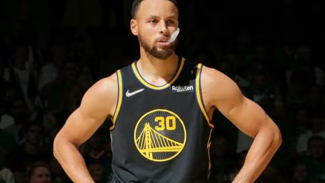 【2022年06月11日 勇士vs凱爾特人集錦】NBA官宣總決賽G4傷情！庫(kù)里大概率出戰(zhàn)3人上場(chǎng)成疑，小佩頓已康復(fù)！