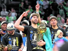 NBA:金州勇士队主教练克尔表示,明年会更好