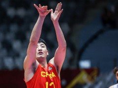 中国男篮最大收获！顾全3分钟连拿10分 全场22分+5三分