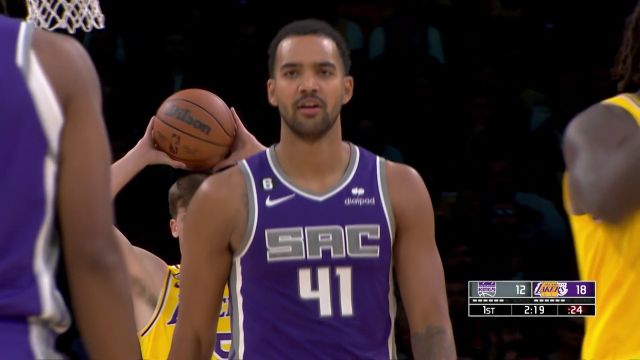 【2022年10月04日】NBA季前賽：國王vs湖人第1節(jié)中文解說回放