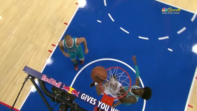 【2022年10月13日 黃蜂vs76人集錦】梅爾頓硬剛防守 突破上籃完成2+1