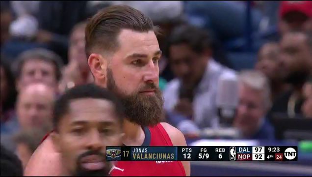【2022年10月26日】 NBA常規(guī)賽:獨行俠vs鵜鶘第4節(jié)英文原聲回放