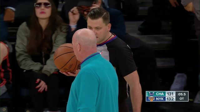 【2022年10月27日】NBA常規(guī)賽:黃蜂vs尼克斯加時(shí)賽原聲解說回放