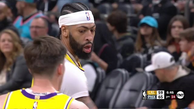 【2022年11月23日】 NBA常规赛:湖人vs太阳第3节英文原声回放
