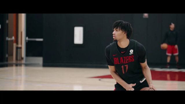 【2022年12月01日 雄鹿vs尼克斯集锦】引爆替补席！卡特助飞字母哥空接暴扣