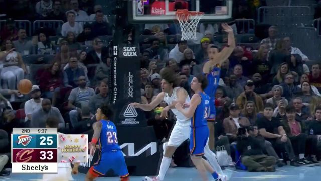 【2022年12月11日 雷霆vs骑士集锦】细腻传导找到空间 勒维尔连线内托外线三分命中