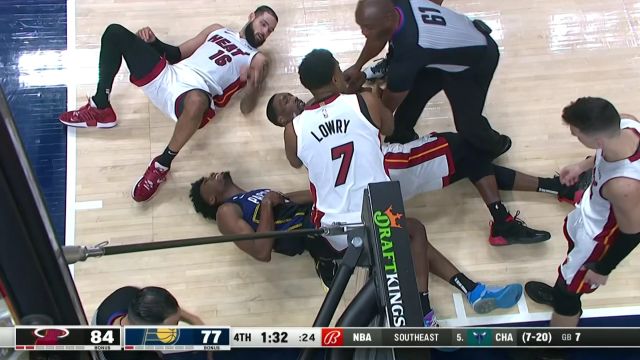 【2022年12月13日】NBA常規(guī)賽:熱火vs步行者 第4節(jié)中文解說回放