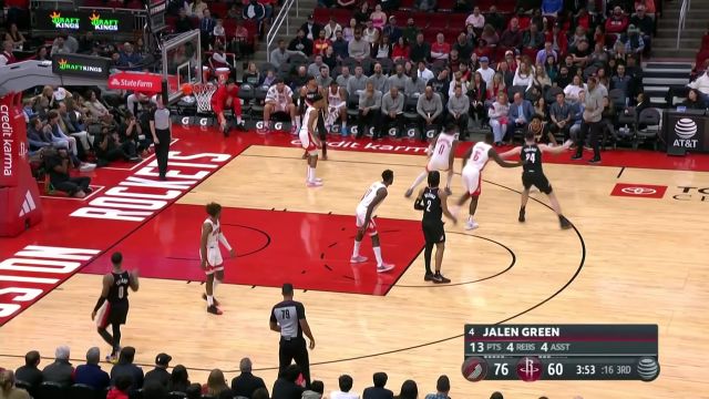 【2022年12月18日 独行侠vs骑士集锦】沃特福德直杀篮下 扭着身子依旧打进获得加罚