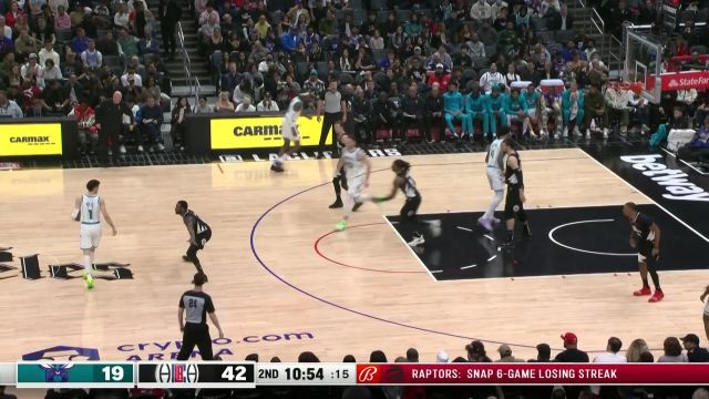 【2022年12月22日 黄蜂vs快船集锦】蝴蝶穿花灵动走位 三球以一敌三突破挑篮