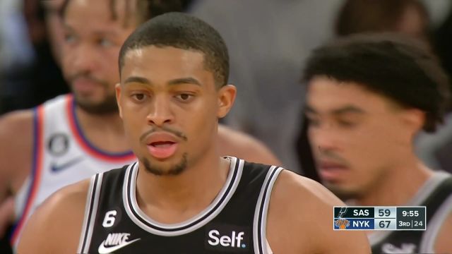 【2023年01月05日 雄鹿vs猛龙集锦】赔上犯规也无济于事!凯尔登核心稳定接连打成2+1