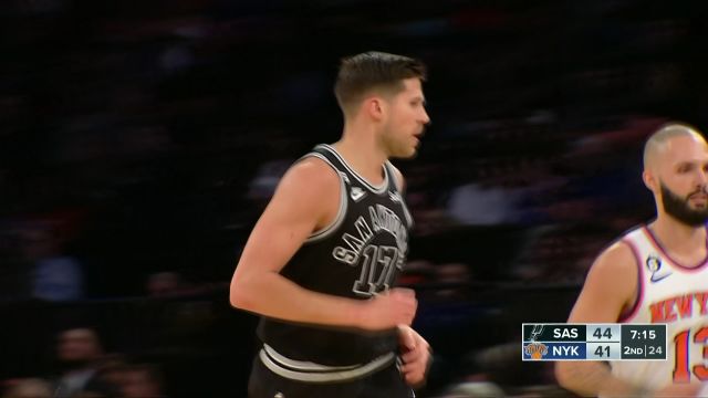 【2023年01月05日 马刺vs尼克斯集锦】不想扣篮的球员不是好投手!麦克德莫特底线空切隔扣大中锋