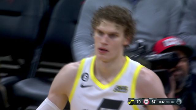 【2023年01月06日 爵士vs火箭集锦】挡拆配合撕裂禁区 马尔卡宁接球发难飞身暴扣