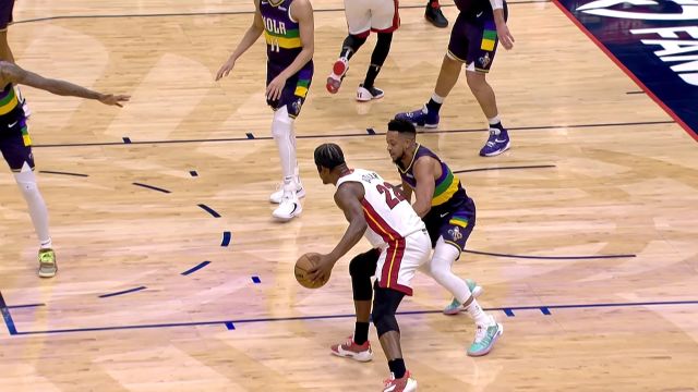【2023年01月19日 熱火vs鵜鶘集錦】背打進(jìn)攻輕松愉悅 巴特勒面對CJ翻身后仰跳投2+1得手