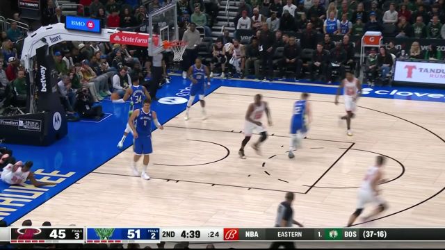 【2023年02月05日 热火vs雄鹿集锦】阿德巴约一跃而起轻松断球 巴特勒找准时机突破上篮