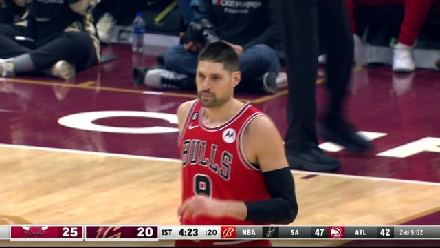 【2023年02月12日 公牛vs骑士集锦】飘逸走位惊艳全场 米切尔穿越四人拦截飞身上篮建功