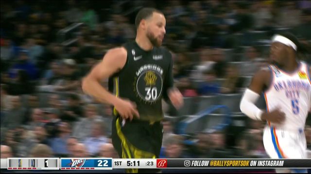 【2023年03月08日 勇士vs雷霆集錦】防到臉上也不好使！庫里跑位三分無視對(duì)抗無解命中