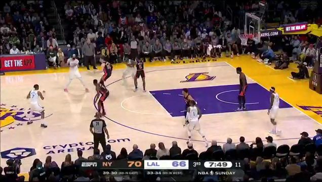 【2023年03月13日】NBA常規(guī)賽：尼克斯vs湖人第3節(jié)中文解說回放