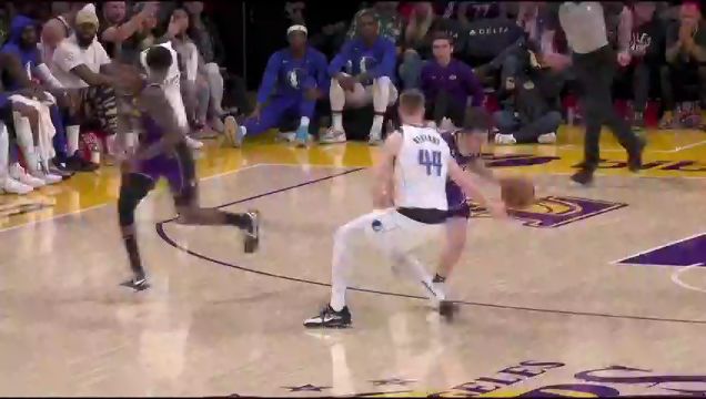 【2023年03月18日】NBA常規(guī)賽：獨(dú)行俠vs湖人第2節(jié)中文解說(shuō)回放