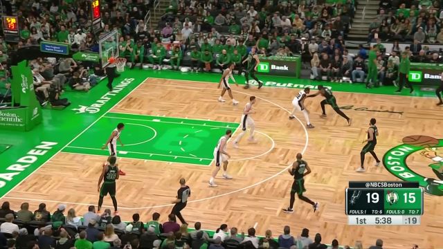 【2023年03月27日 马刺vs凯尔特人集锦】防守跟纸糊的一样 杰伦-布朗长驱直入单臂劈扣