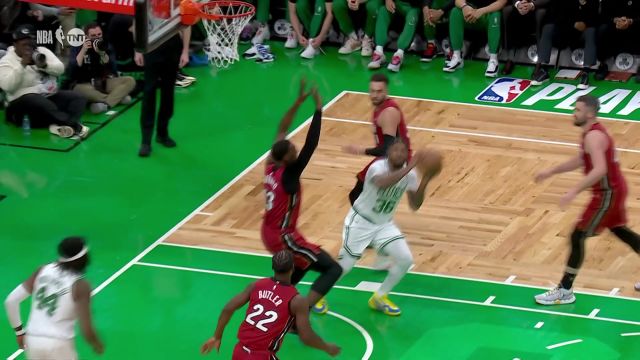 【2023年05月18日 熱火vs凱爾特人集錦】熱火vs凱爾特人五佳球 斯馬特連續(xù)助飛羅威輕松暴扣 塔圖姆送斯特魯斯遮天大帽