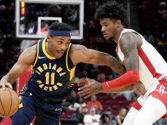 NBA季前赛：火箭大胜步行者 狄龙遭驱逐 申京15+5 白魔15+4