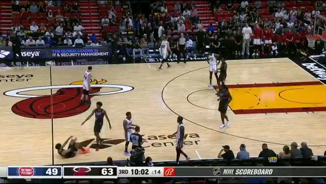 【2023年10月26日】NBA常規(guī)賽:活塞vs熱火第3節(jié)中文解說回放