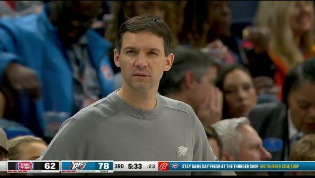 【2023年10月31日】NBA常規(guī)賽:活塞vs雷霆第3節(jié)中文解說(shuō)回放