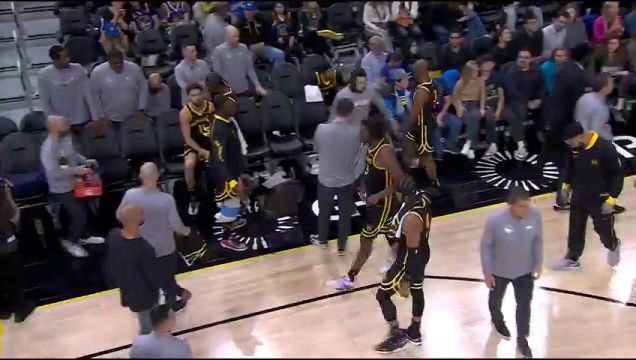 【2023年11月12日】NBA常規(guī)賽：騎士vs勇士第2節(jié)英文原聲錄像回放