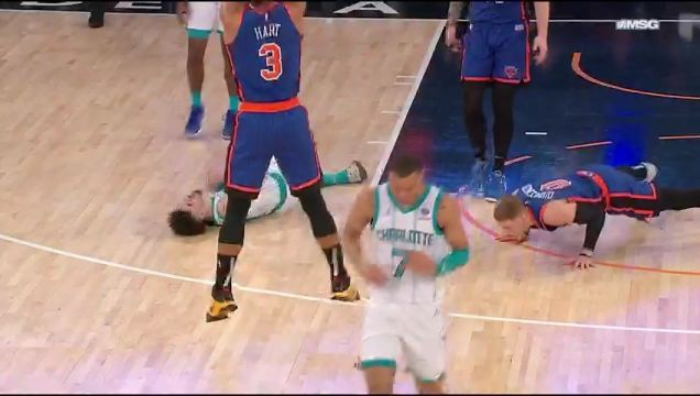 【2023年11月13日】NBA常規(guī)賽：黃蜂vs尼克斯第2節(jié)英文原聲錄像回放