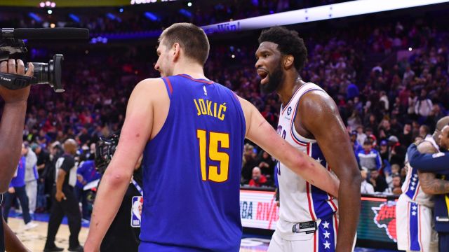 【2023年12月02日 掘金vs太陽集錦】NBA官方最新一期MVP榜：約基奇繼續(xù)領(lǐng)跑 恩比德第二，077與SGA并列第三 詹杜仍前十！