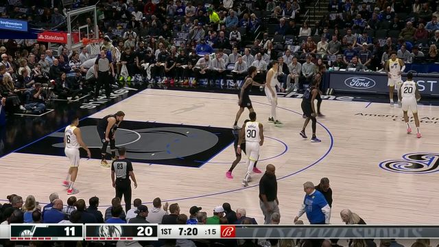 【2023年12月07日 爵士vs独行侠集锦】给你点颜色瞧瞧 丰泰基奥和阿巴吉联袂三分雨