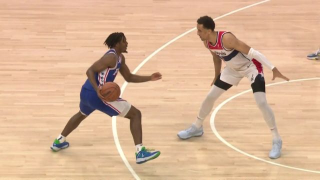 【2023年12月12日 奇才vs76人集锦】天下武功唯快不破!马克西原地加速突破防守 挑篮命中2+1到手