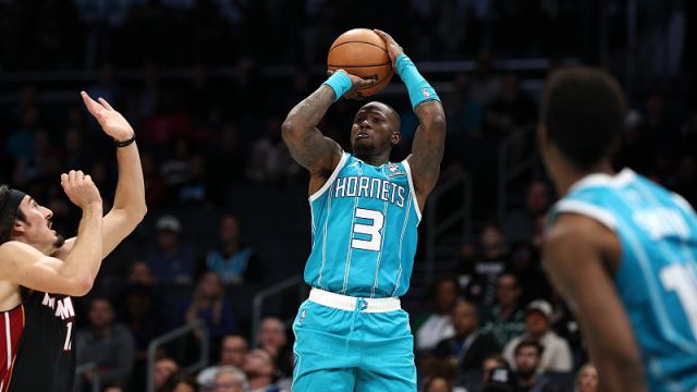 【2023年12月12日 热火vs黄蜂集锦】热火116-114黄蜂 巴特勒23+8罗齐尔空砍34+13