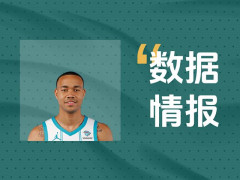 撐撐場(chǎng)面！麥戈文斯前三節(jié)10中5得到12分2板