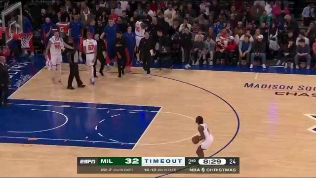 【2023年12月26日】NBA常規(guī)賽:雄鹿vs尼克斯第2節(jié)英文原聲錄像回放